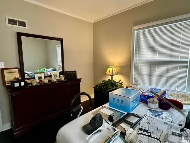 $165,000 | 401 West Forrest Hill Avenue, Peoria, IL 61604