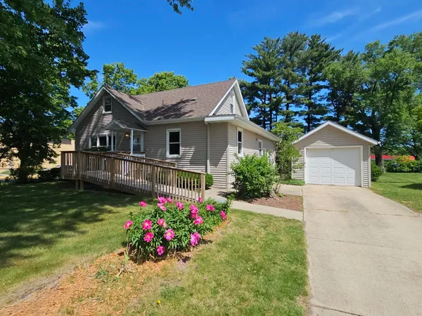 $485,000 | 7240 Maywood Avenue, Middleton, WI 53562
