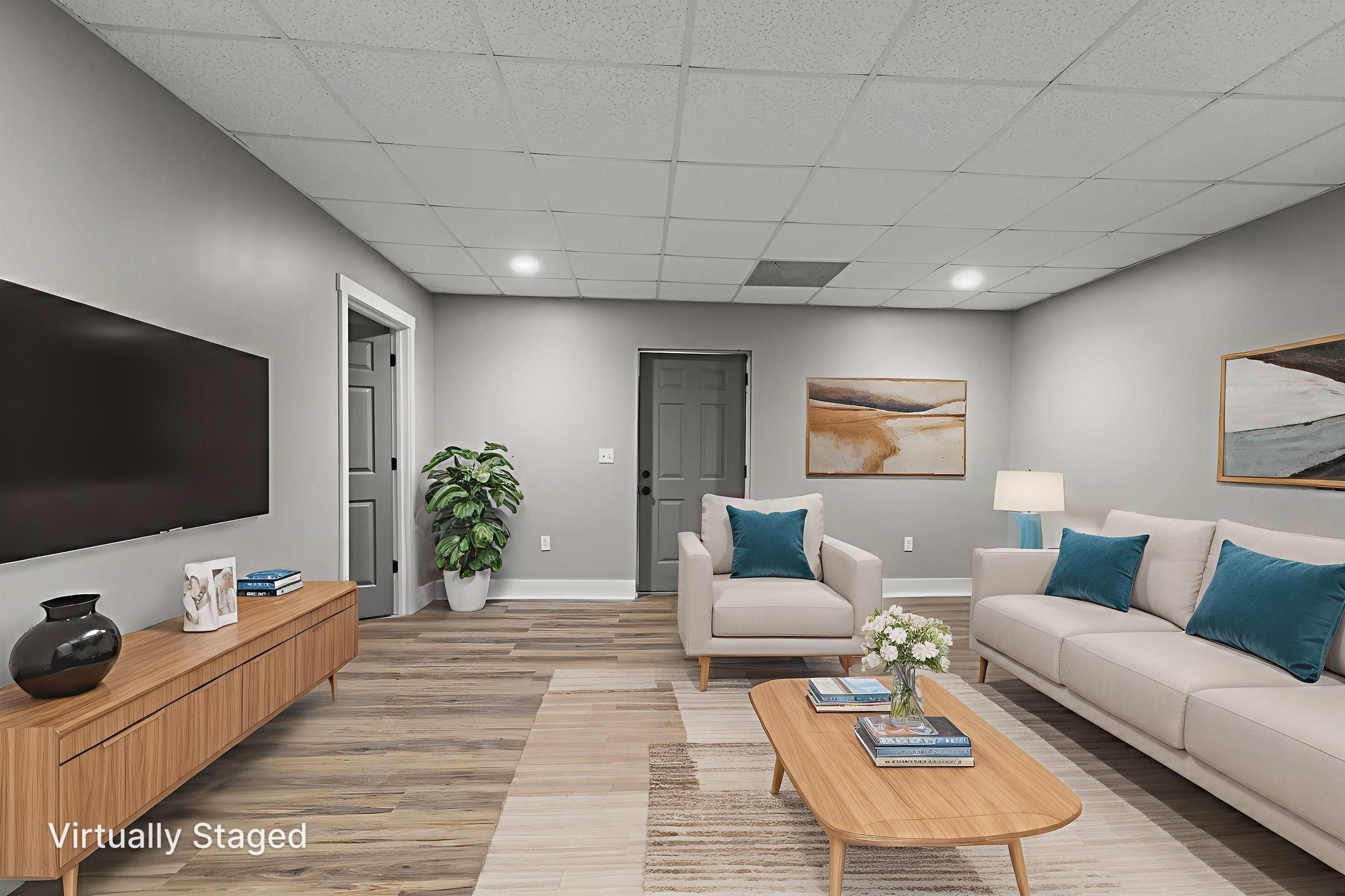 1530 Ridgeview Run Lynchburg, TN 37352 - Photo 35 of 67 a living room with furniture and a flat screen tv