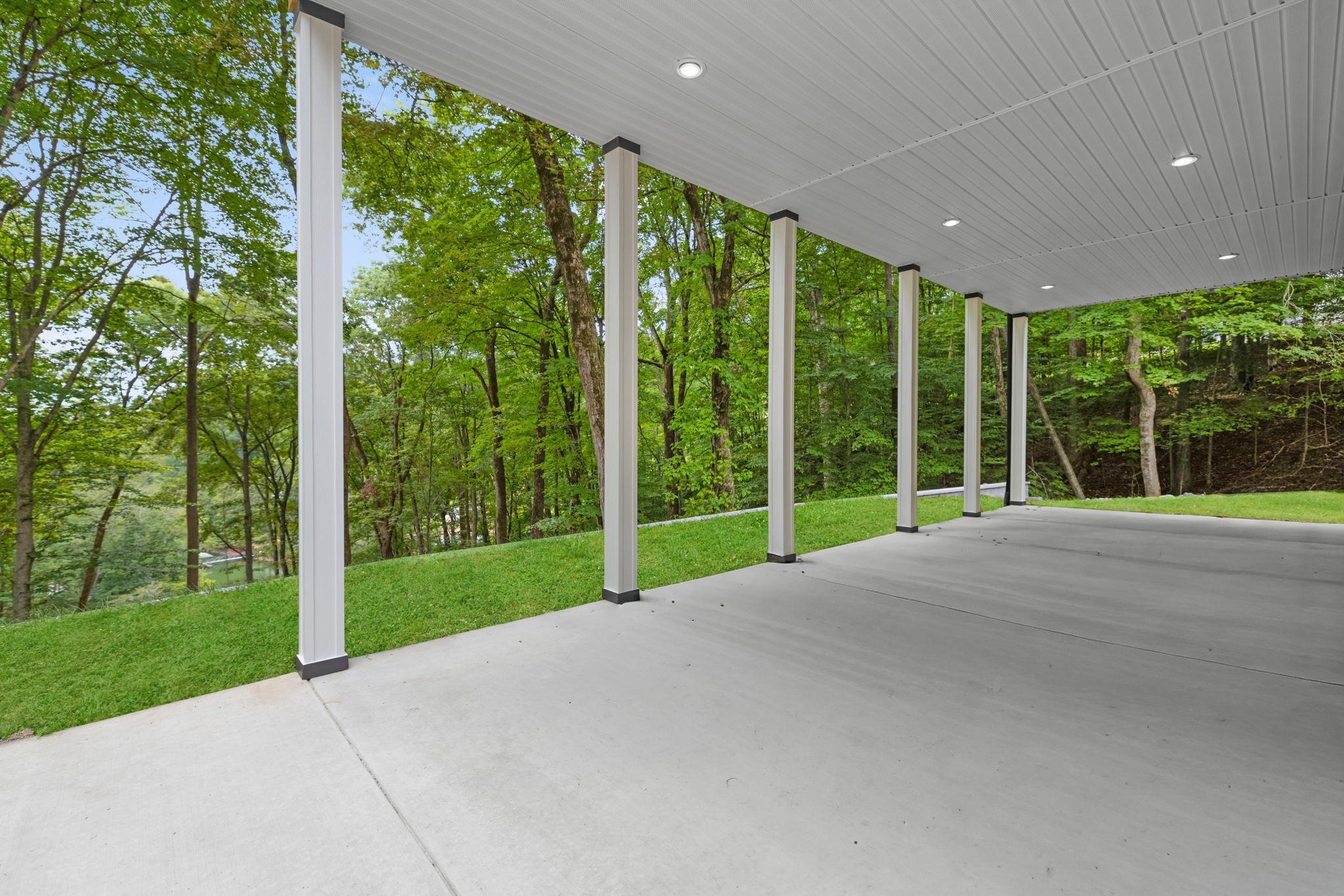 1530 Ridgeview Run Lynchburg, TN 37352 - Photo 43 of 70 a view of a house with backyard and porch