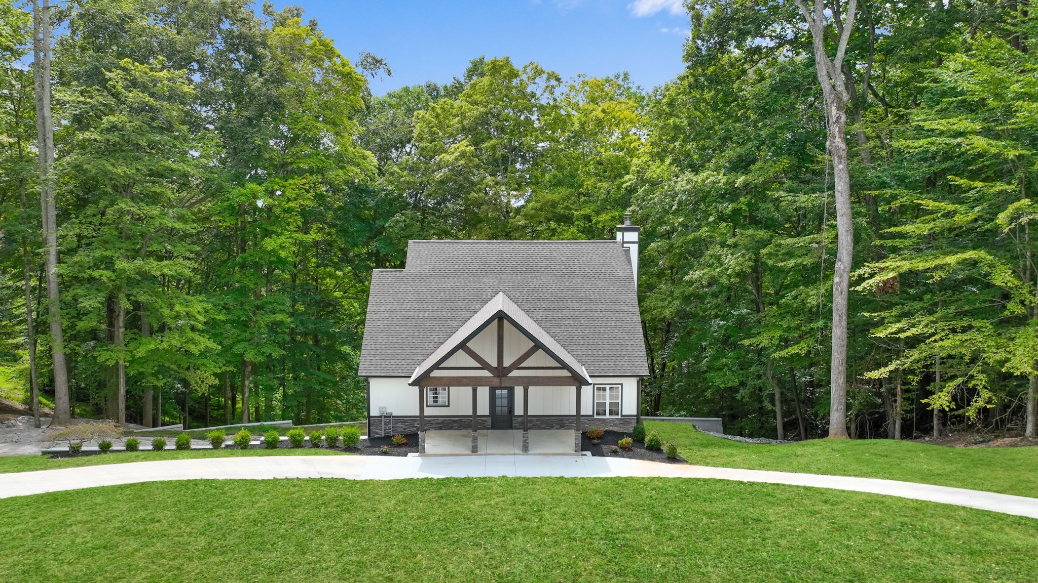 1530 Ridgeview Run Lynchburg, TN 37352 - Photo 53 of 67 an aerial view of a house with garden and trees