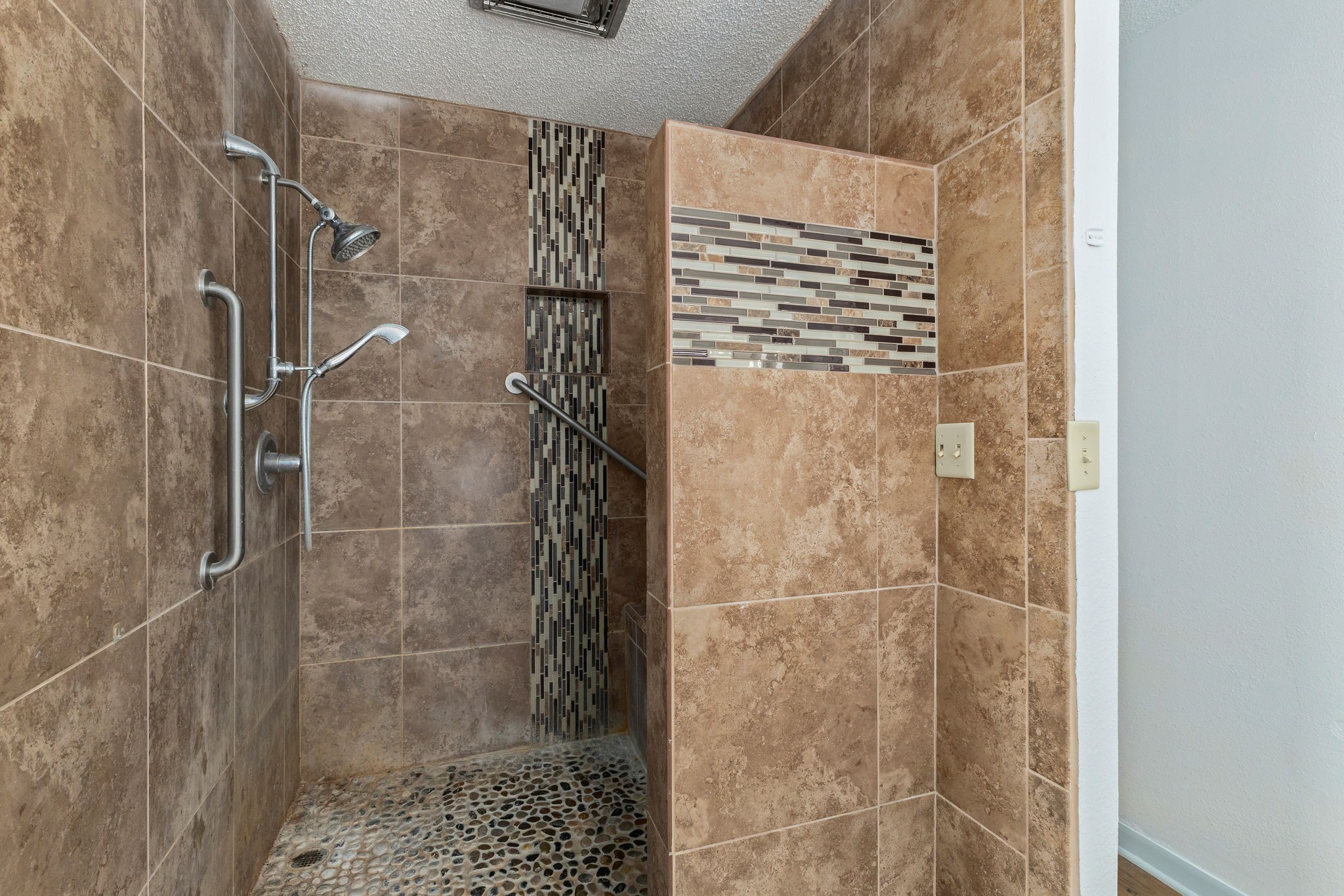202 Kallus Street Schulenburg, TX 78956 - Photo 22 of 36 a bathroom with a shower