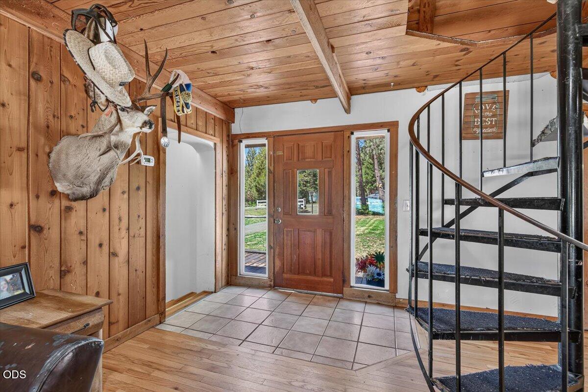 14020 Geppert Road Eagle Point, OR 97524 - Photo 8 of 51