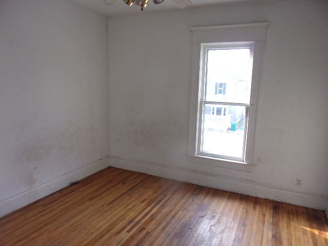 428 Powers Lane Decatur, IL 62522 - Photo 11 of 12