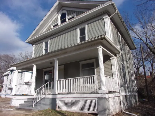 $32,900 | 428 Powers Lane, Decatur, IL 62522