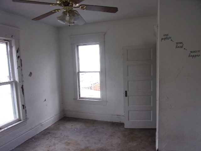 428 Powers Lane Decatur, IL 62522 - Photo 9 of 12