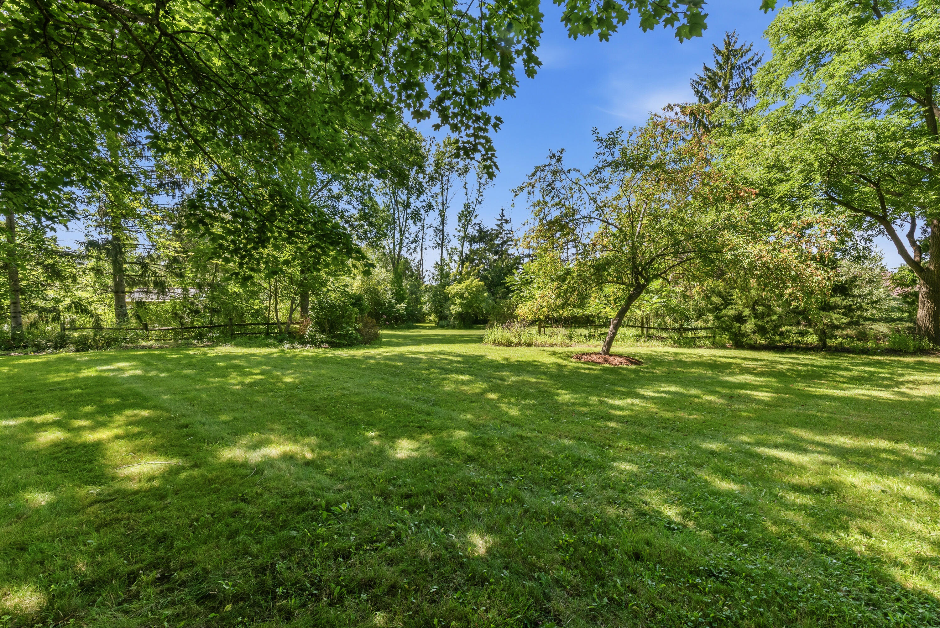 11453 Riverland Road Mequon, WI 53092 - Photo 25 of 30 Backyard
