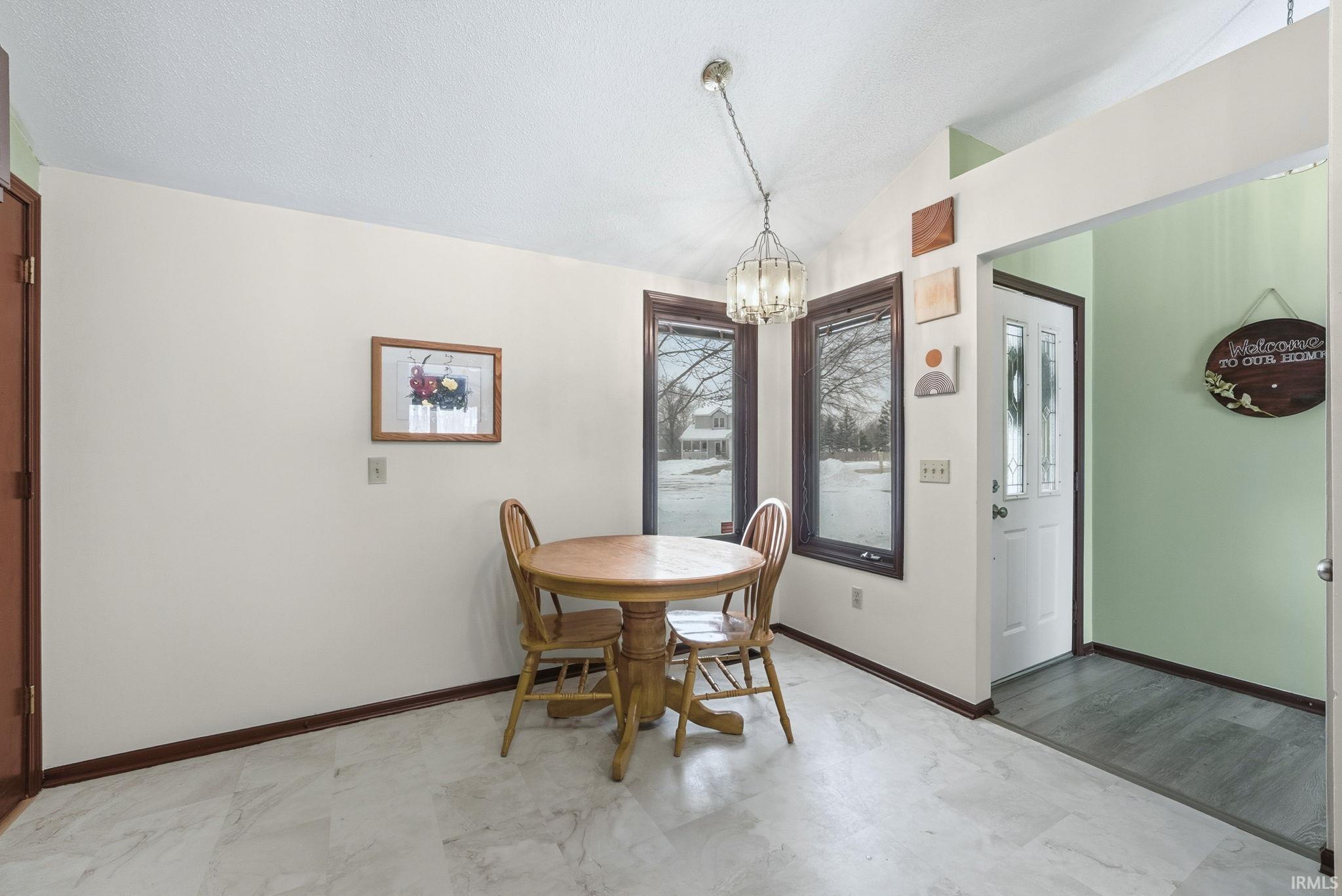 9512 Robin Meadow Place Fort Wayne, IN 46835 - Photo 7 of 18