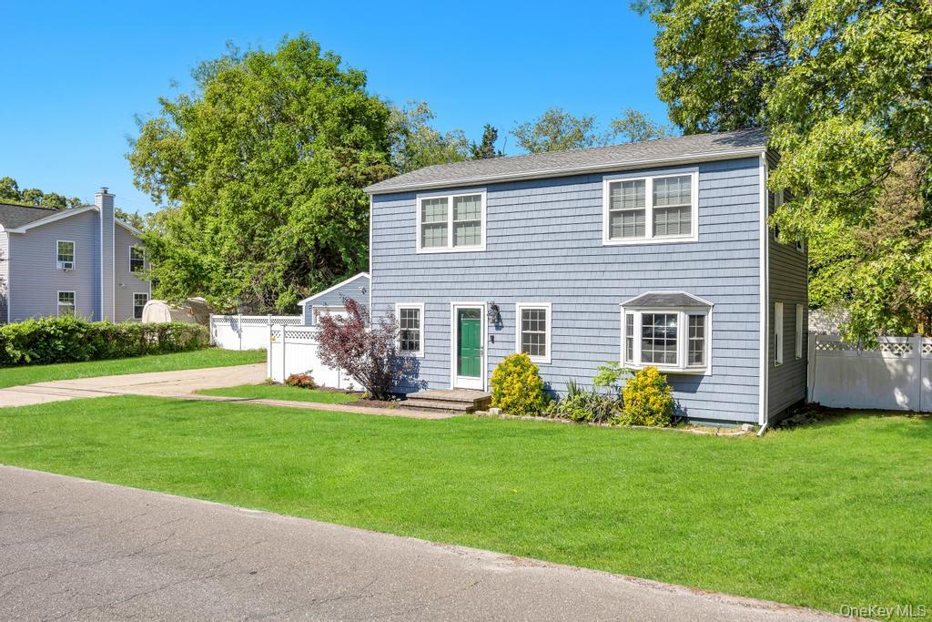 66 Oxhead Road Centereach, NY 11720 - Photo 2 of 29