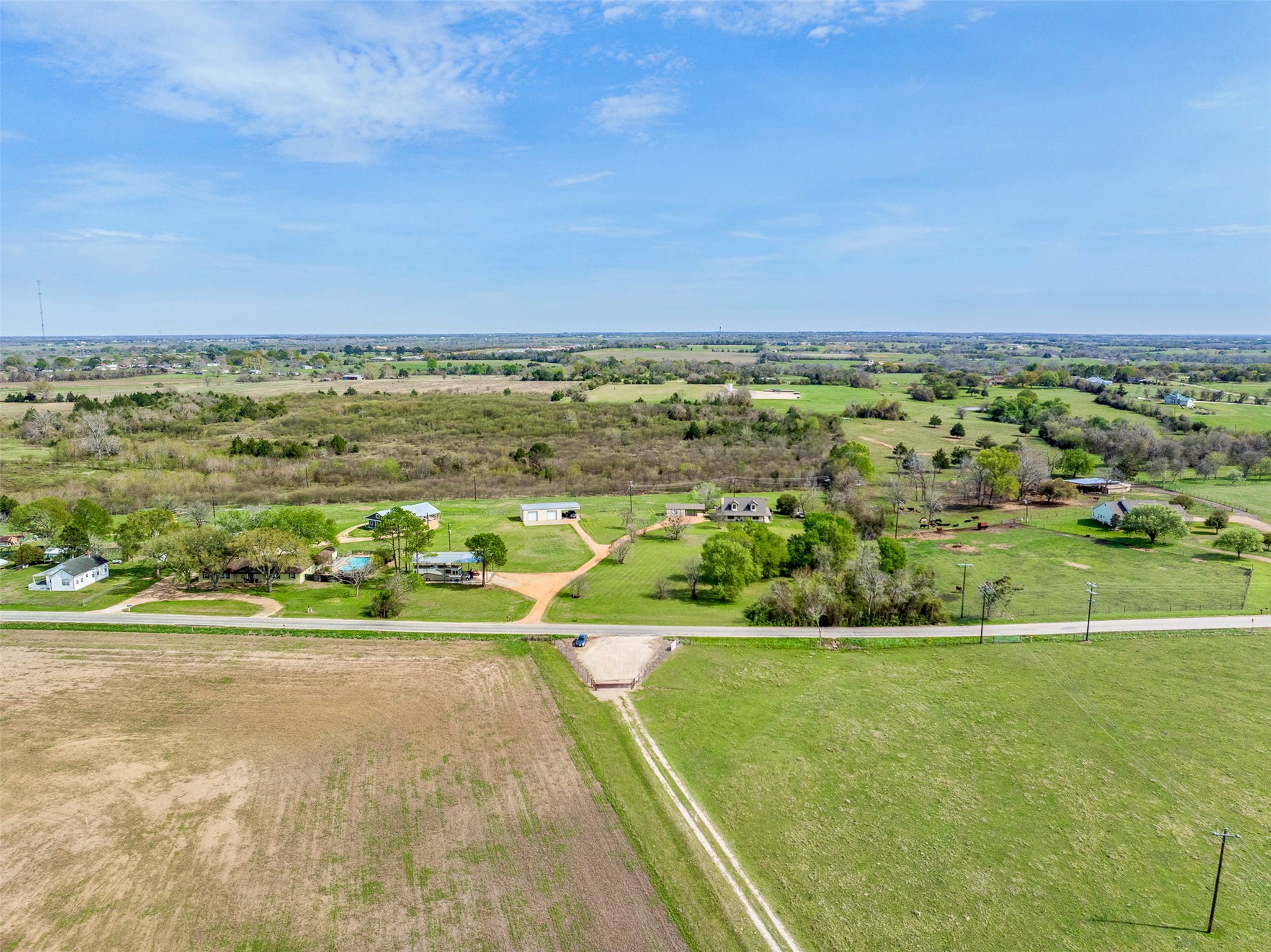 999 Salem Road Brenham, TX 77833 - Photo 5 of 31 a view of an outdoor space