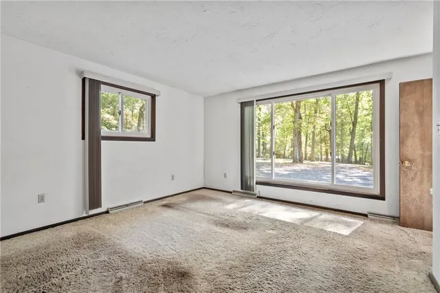 $395,000 | 595 Euclid Road, West Sunbury, PA 16061