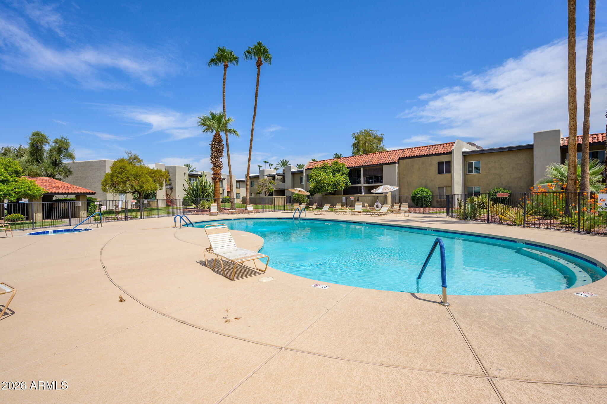4201 East Camelback Road, Unit 31 Phoenix, AZ 85018 - Photo 25 of 28 25-web-or-mls-Camelback_unit_31 (25)