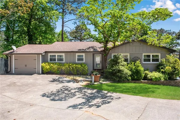 $995,900 | 6275 Woodlake Drive, Buford, GA 30518