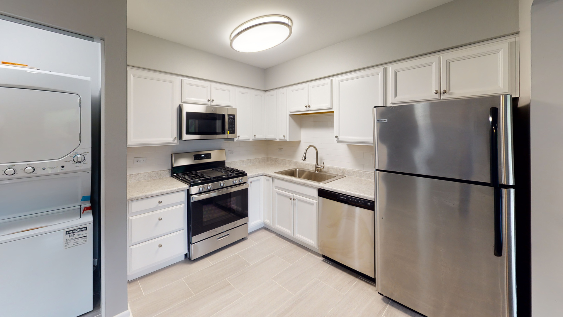 101 Sunset Drive, Unit 2E4 Cary, IL 60013 - Photo 2 of 8