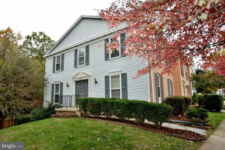 5724 Ridge View Drive Alexandria, VA 22310 - Photo 1 of 25 Exterior (Front)