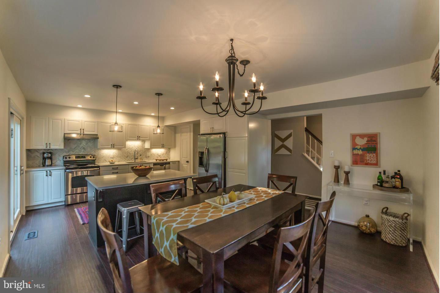 5724 Ridge View Drive Alexandria, VA 22310 - Photo 2 of 25 Kitchen