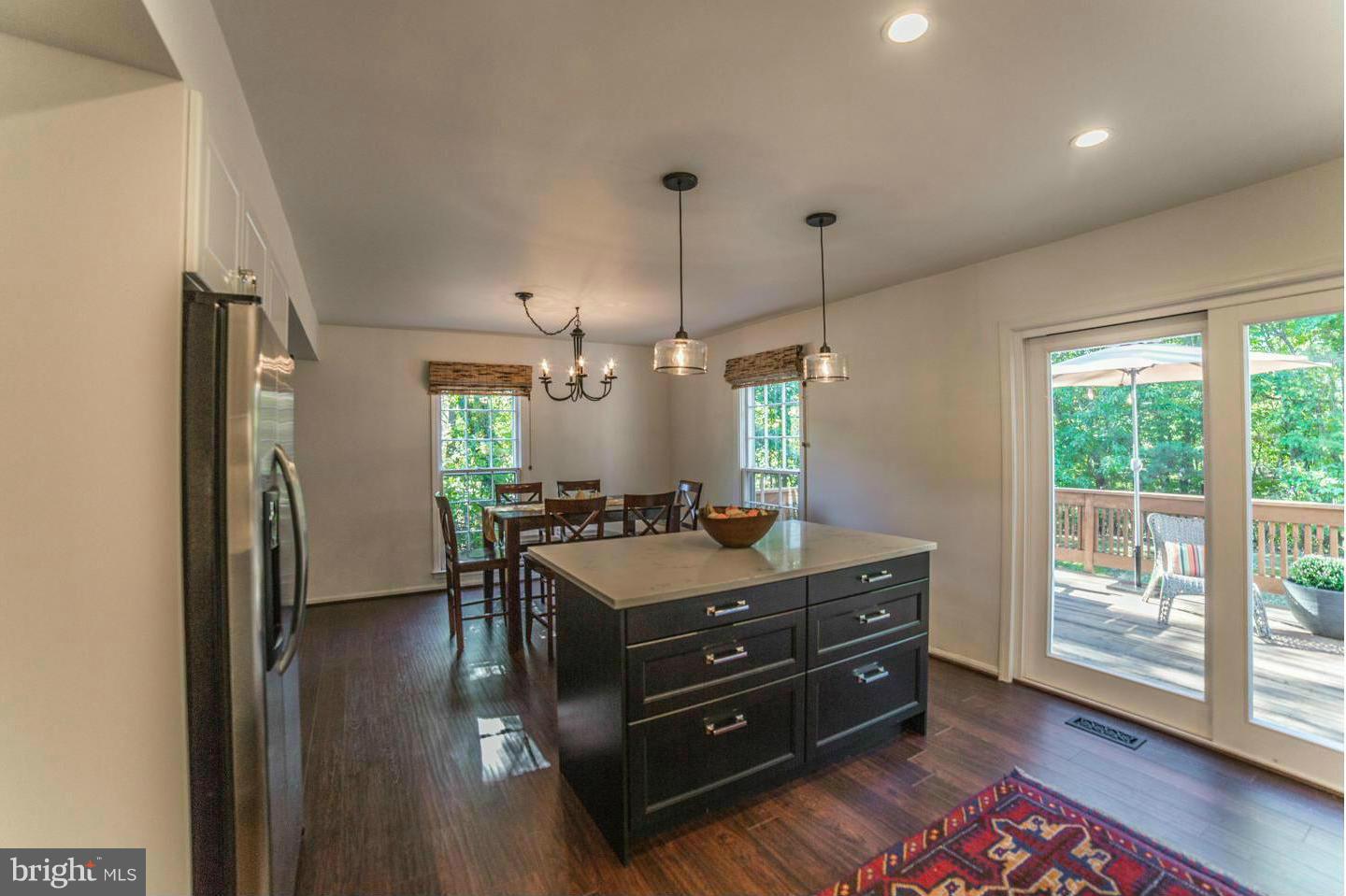 5724 Ridge View Drive Alexandria, VA 22310 - Photo 3 of 25 Kitchen