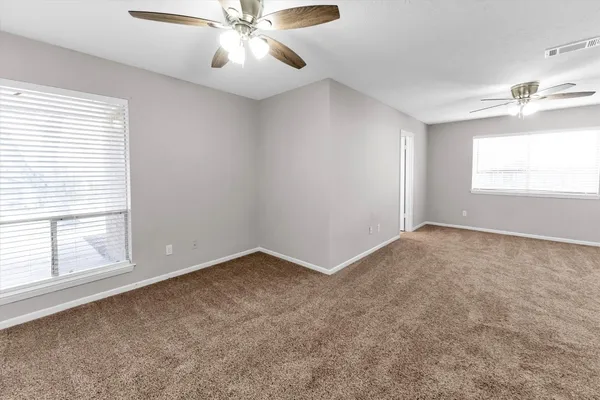 $1,950 | 3353 Knob Oaks Drive, Huntsville, TX 77340