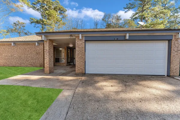 $1,950 | 3353 Knob Oaks Drive, Huntsville, TX 77340
