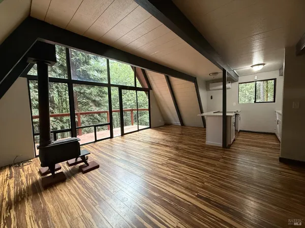 $305,000 | 26465 Poppy Drive, Willits, CA 95490