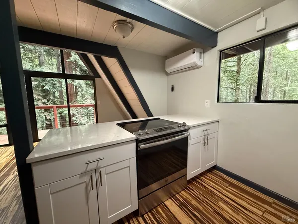 $305,000 | 26465 Poppy Drive, Willits, CA 95490