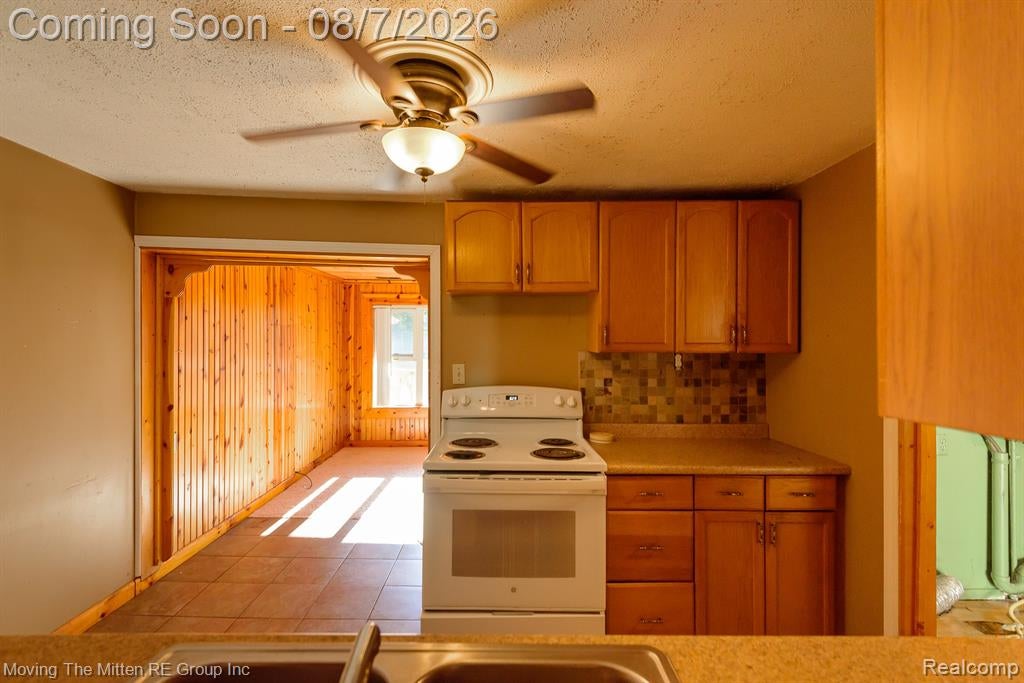 26247 Weigel Road New Boston, MI 48164 - Photo 8 of 30 Gallery Image 8
