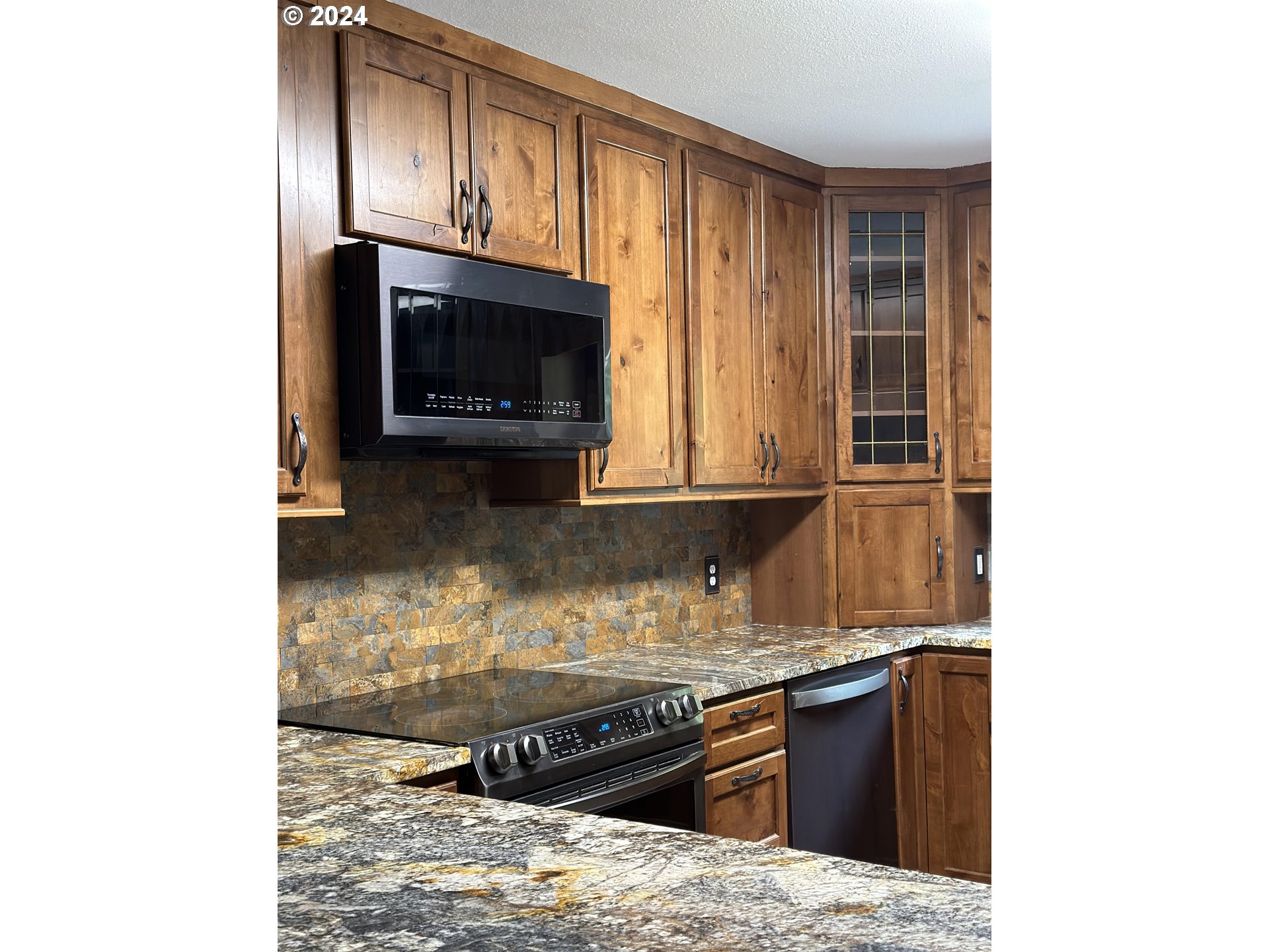 57400 Gateway Road Coquille, OR 97423 - Photo 21 of 25 Gallery Image 21