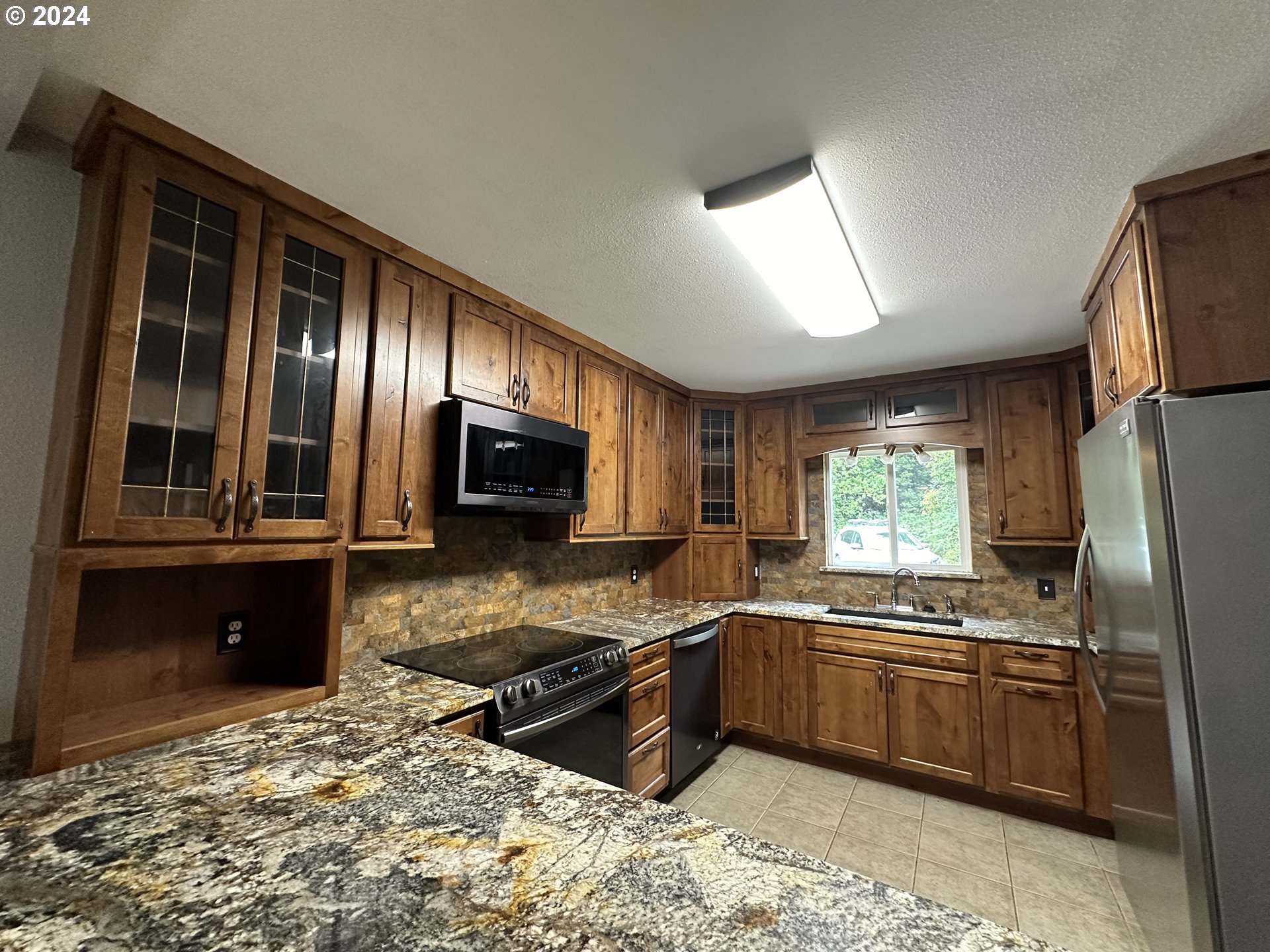 57400 Gateway Road Coquille, OR 97423 - Photo 7 of 25 Gallery Image 7