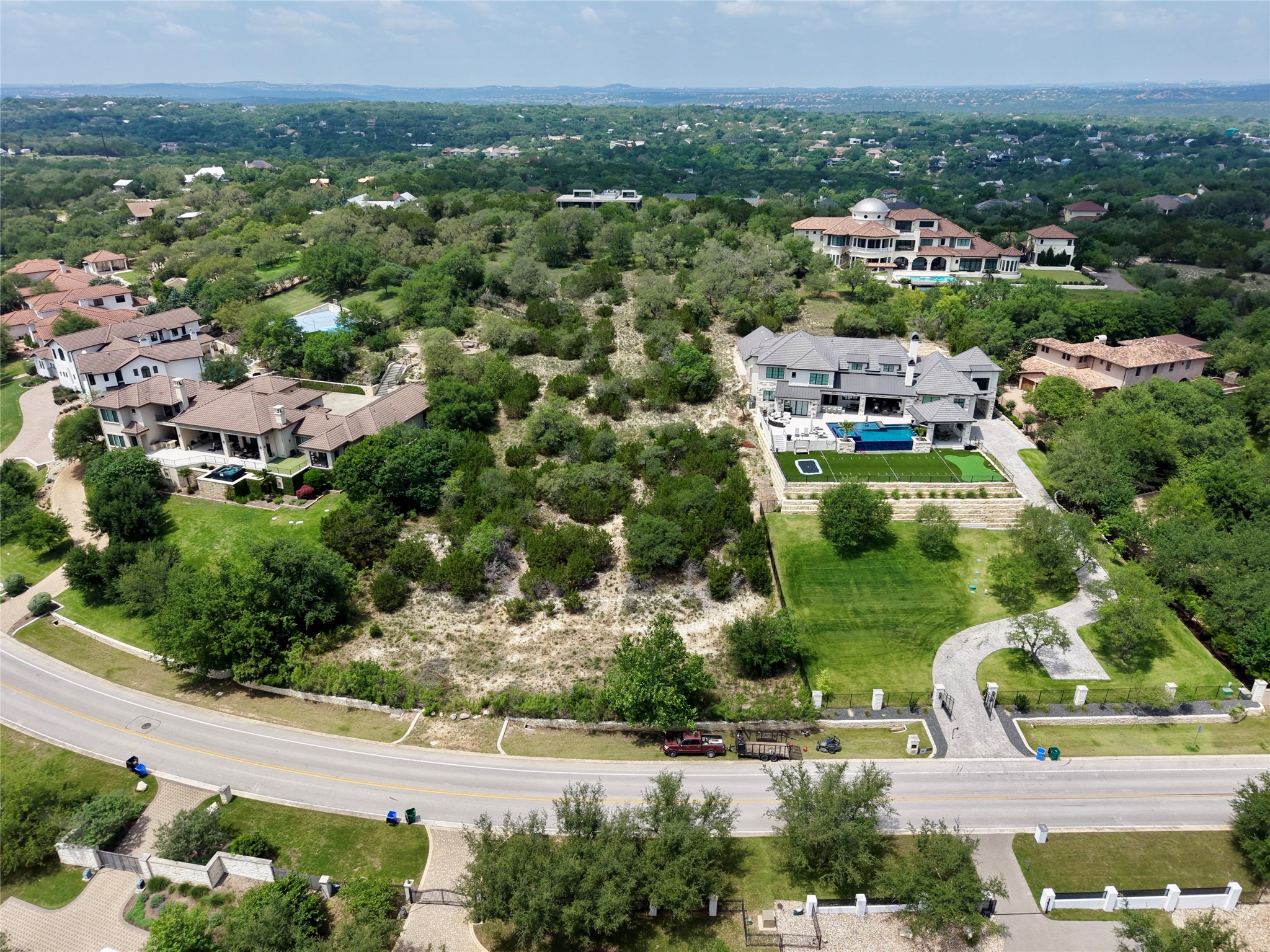 816 Marly Way Austin, TX 78733 - Photo 3 of 11