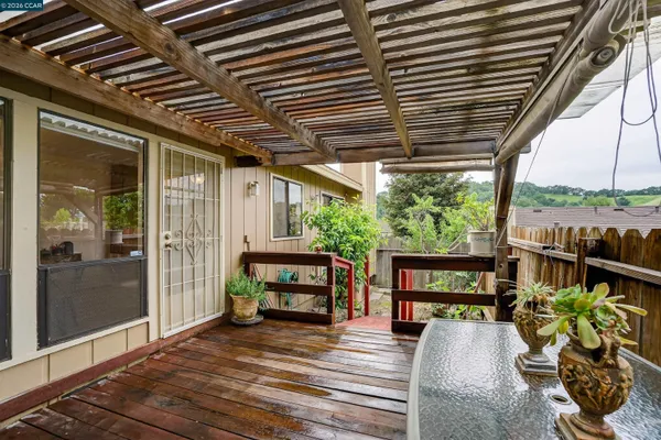 $549,998 | 322 Thistle Circle, Martinez, CA 94553