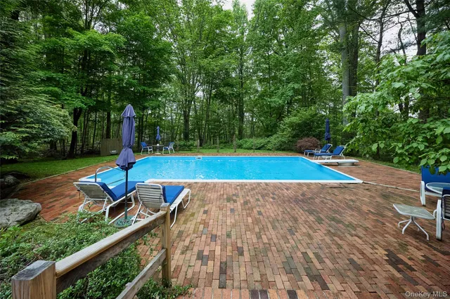 $1,095,000 | 31 Greenlawn Road, Katonah, NY 10536