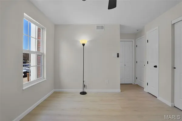$159,900 | 7507 Triwoods Drive, Unit H, Shrewsbury, MO 63119
