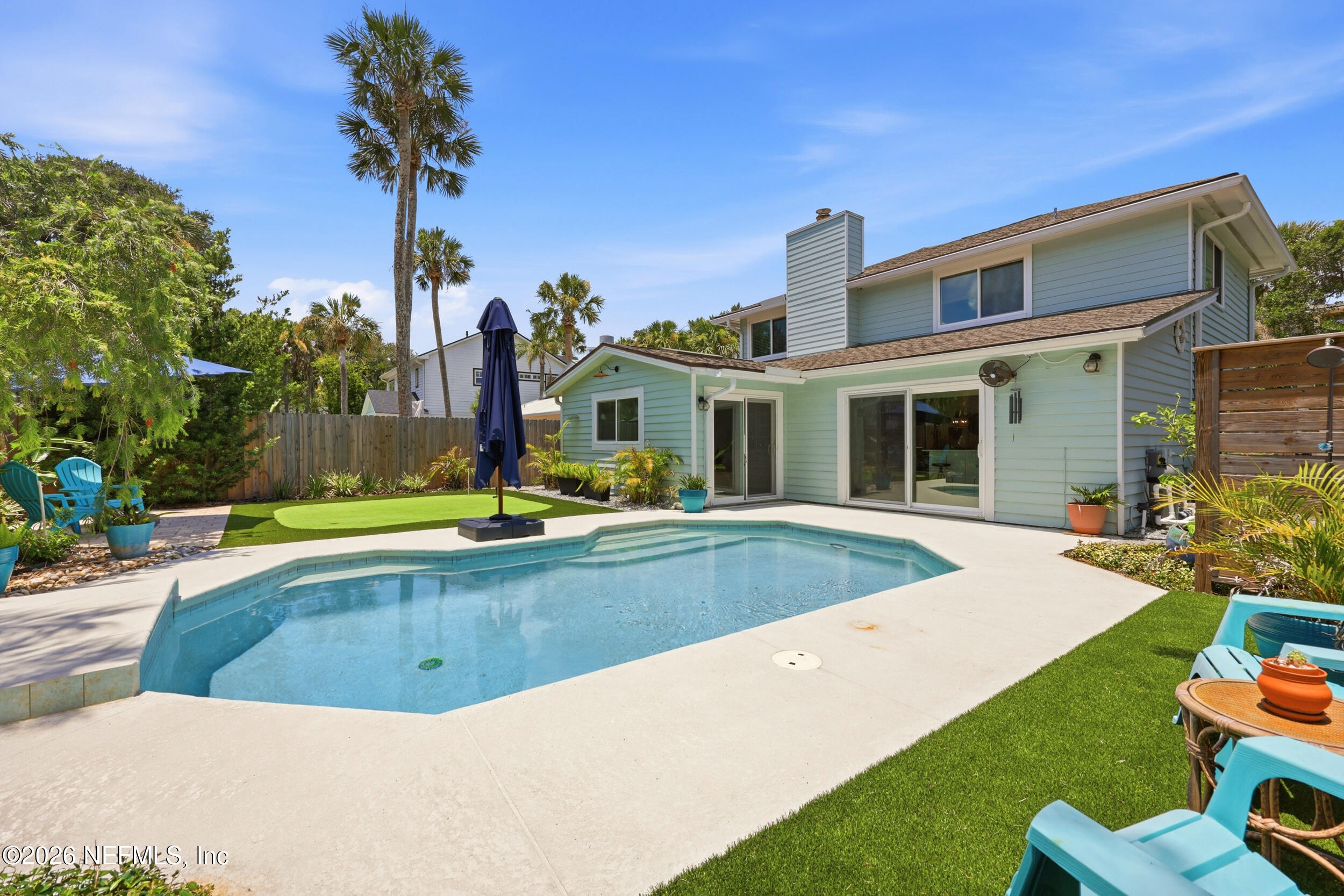 314 9th Street Atlantic Beach, FL 32233 - Photo 33 of 45 Pool and Putting Green
