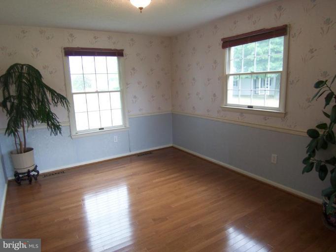 2438 Braddock Road Mount Airy, MD 21771 - Photo 11 of 25 Dining Room