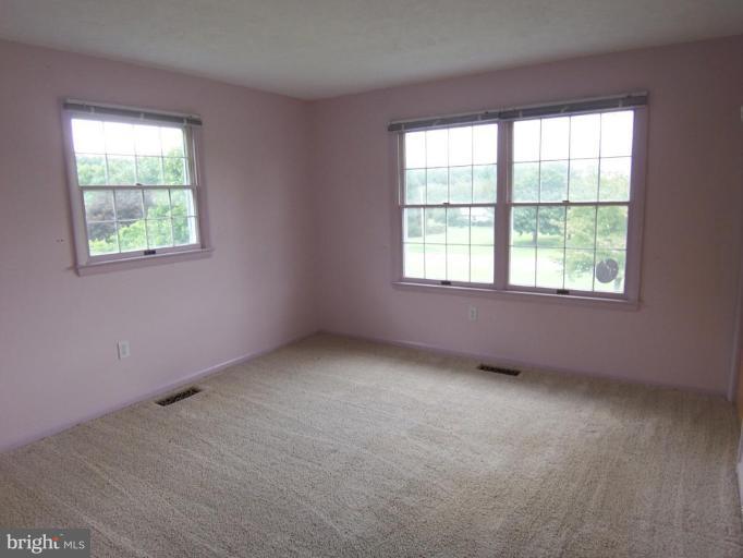 2438 Braddock Road Mount Airy, MD 21771 - Photo 17 of 25 Bedroom #3
