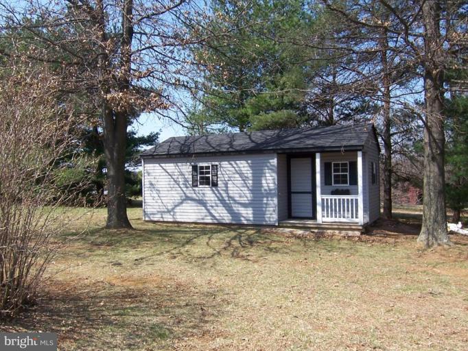 2438 Braddock Road Mount Airy, MD 21771 - Photo 3 of 25 Shed