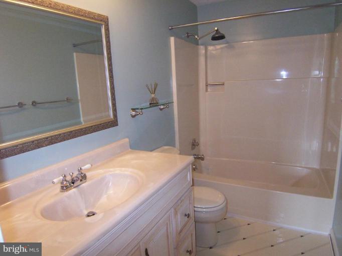 2438 Braddock Road Mount Airy, MD 21771 - Photo 25 of 25 Master Bath