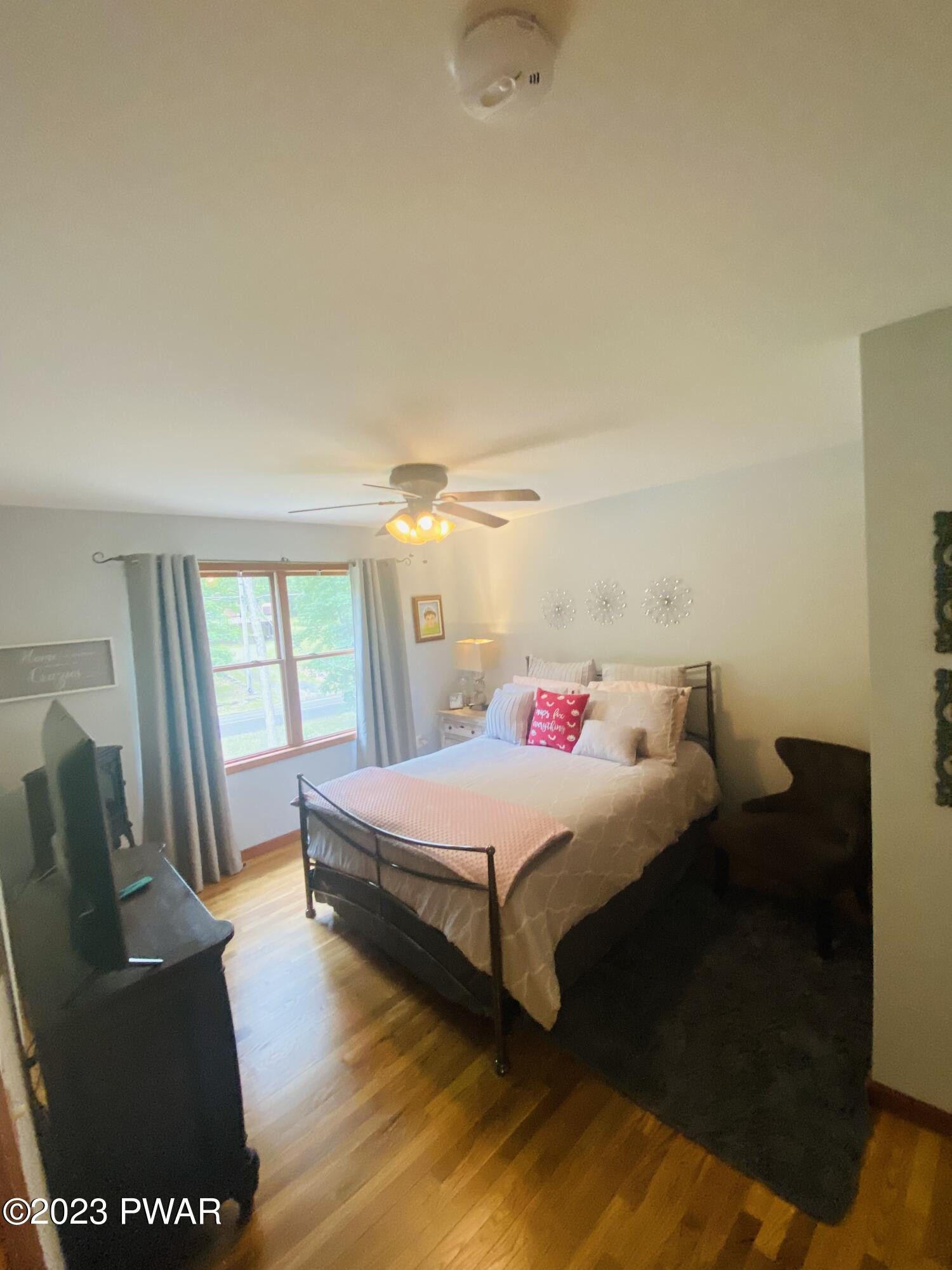 1529 Deer Run East Bushkill, PA 18324 - Photo 23 of 54