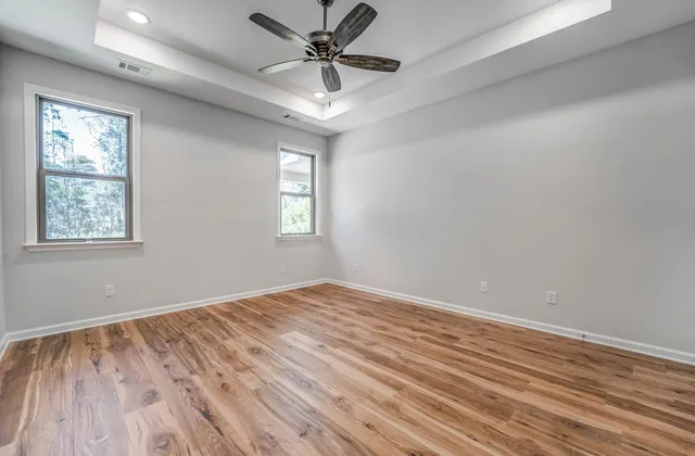 $439,950 | 60 Sugalina Valley Drive, Oakland, TN 38060