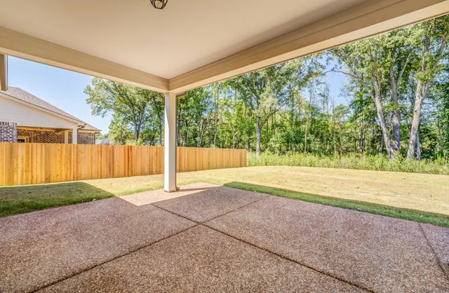 $439,950 | 60 Sugalina Valley Drive, Oakland, TN 38060