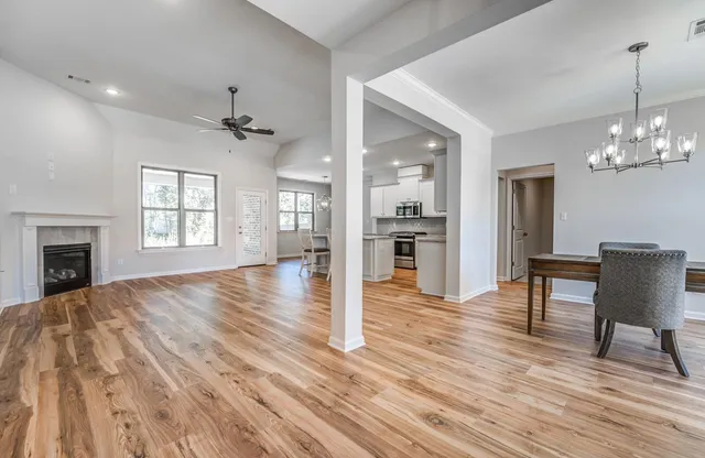 $439,950 | 60 Sugalina Valley Drive, Oakland, TN 38060