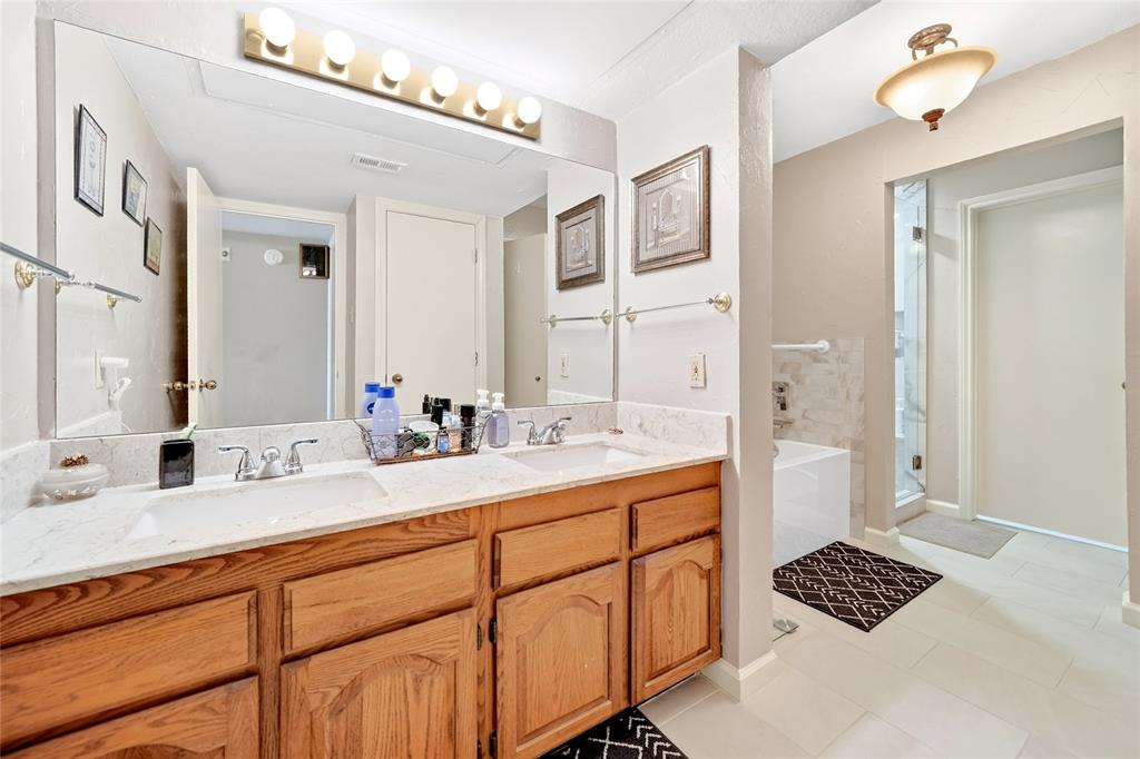 1241 Signal Ridge Place Rockwall, TX 75032 - Photo 18 of 34 Gallery Image 18