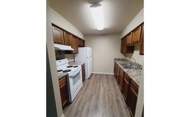 $711 | 602 West Commons Street, Refugio, TX 78377