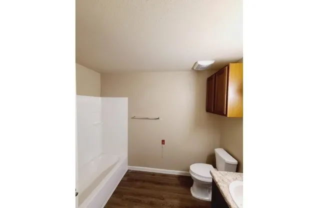 $711 | 602 West Commons Street, Refugio, TX 78377