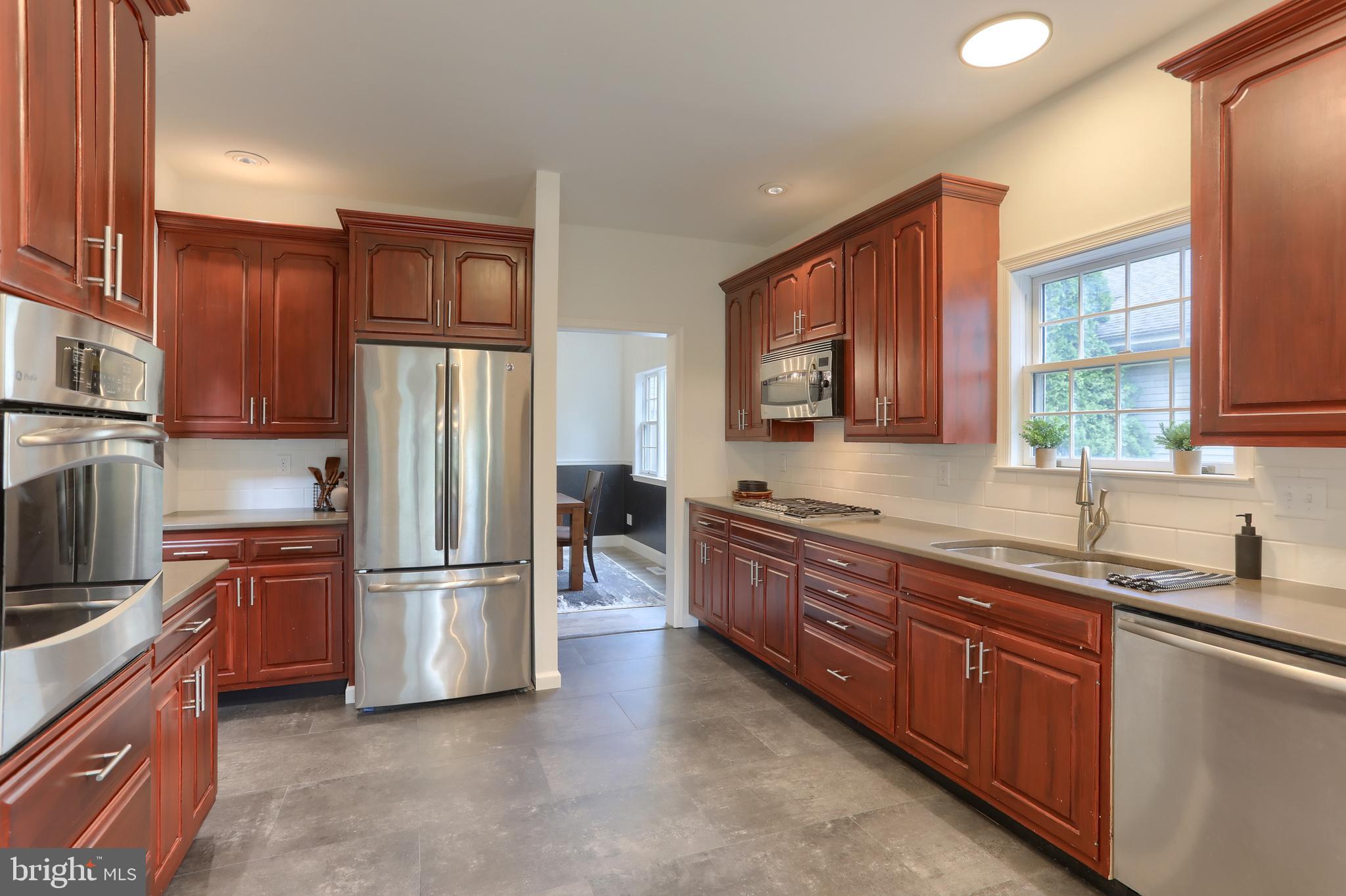 711 Brookside Lane Lebanon, PA 17042 - Photo 12 of 48