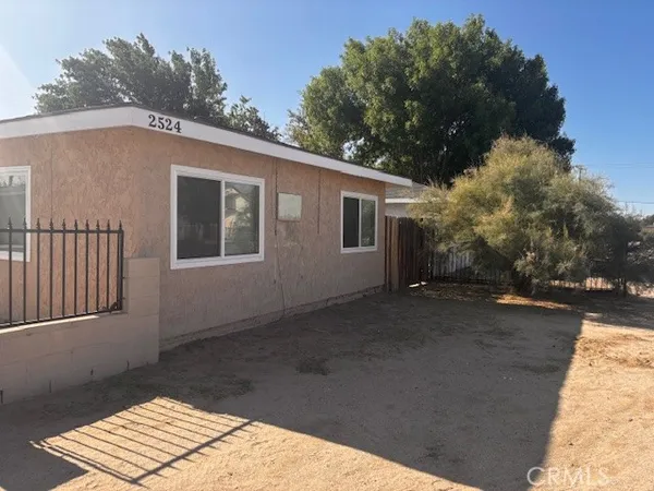 $1,500 | 2524 Diamond Street, Unit A, Rosamond, CA 93560