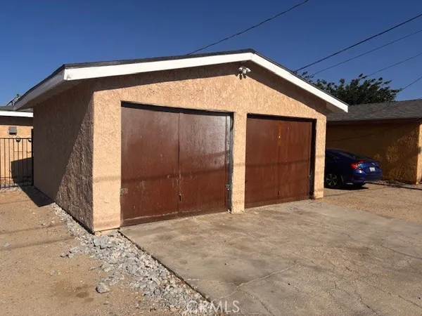 $1,500 | 2524 Diamond Street, Unit A, Rosamond, CA 93560