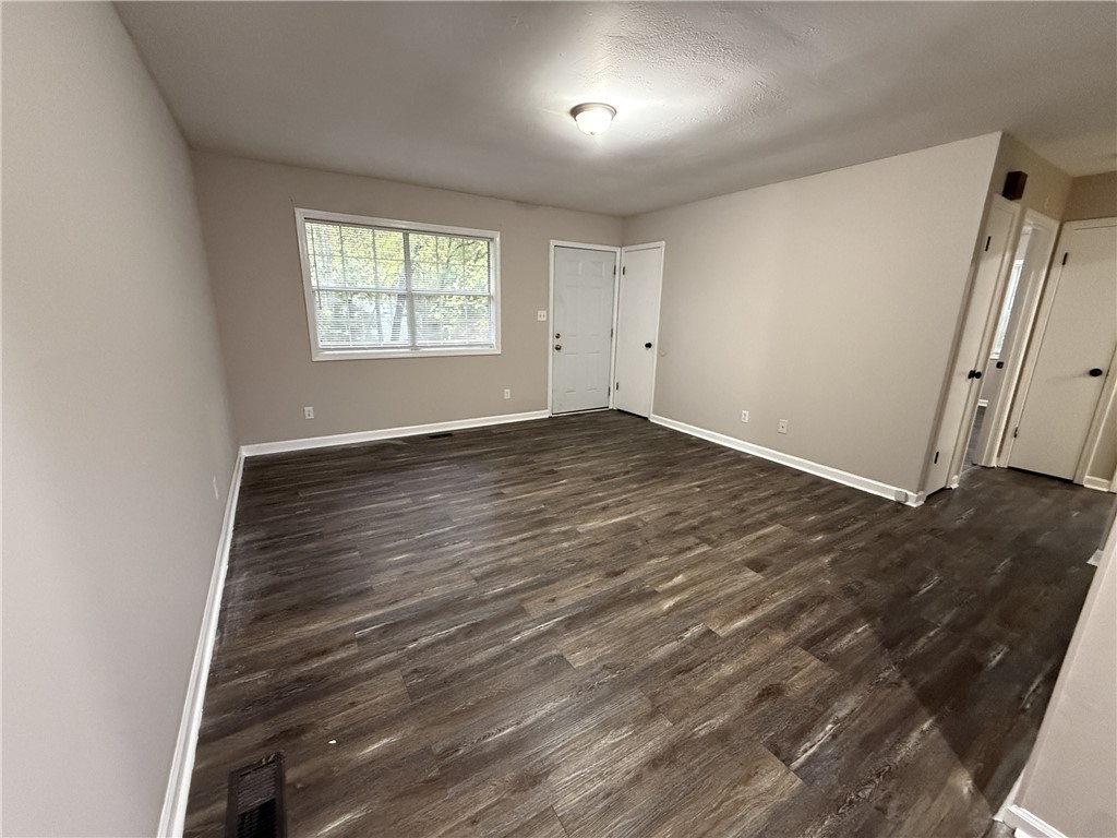 107 A Sycamore Lane Walhalla, SC 29691 - Photo 6 of 7