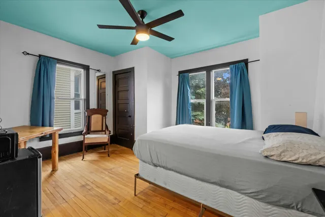 $575,000 | 2734 North Maryland Avenue, Milwaukee, WI 53211