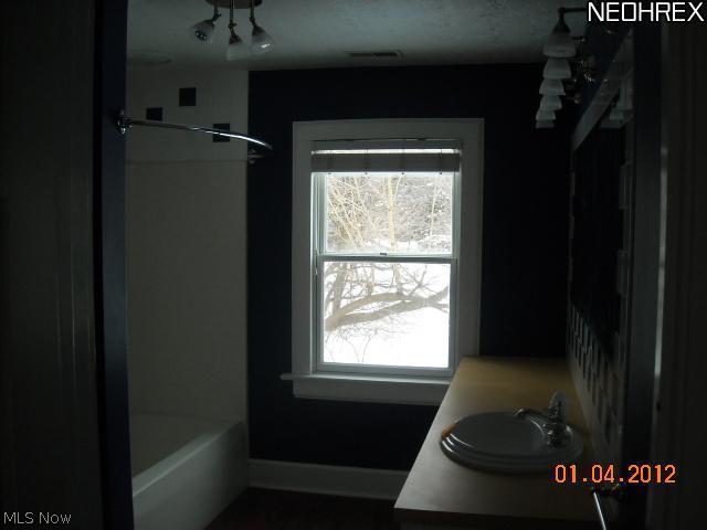 19 North Wheaton Road Akron, OH 44313 - Photo 8 of 11